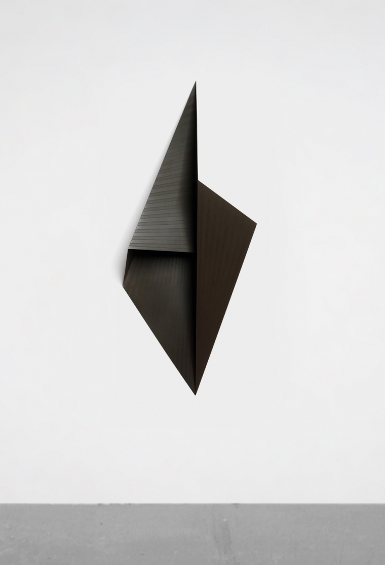 BLACK/02  Material: zinc plate; Dimension: 120 x 36 x 35 cm; Date: 2015