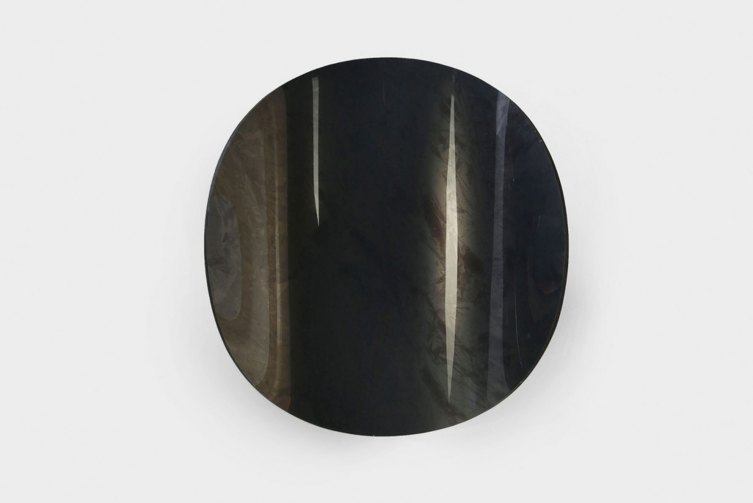 MIRROR/08  Material: wood, plexsi-glass, UV print; Dimension: 100 x 85 x 15 cm; Date: 2013-2015