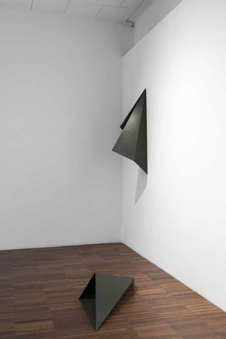 BLACK/01, 04 - both: Material: zinc plate; Dimension: 120 x 36 x 35 cm; Date: 2015; photo: Sonia Bober