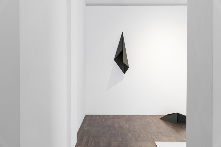BLACK/01, 04 - both: Material: zinc plate; Dimension: 120 x 36 x 35 cm; Date: 2015; photo: Sonia Bober