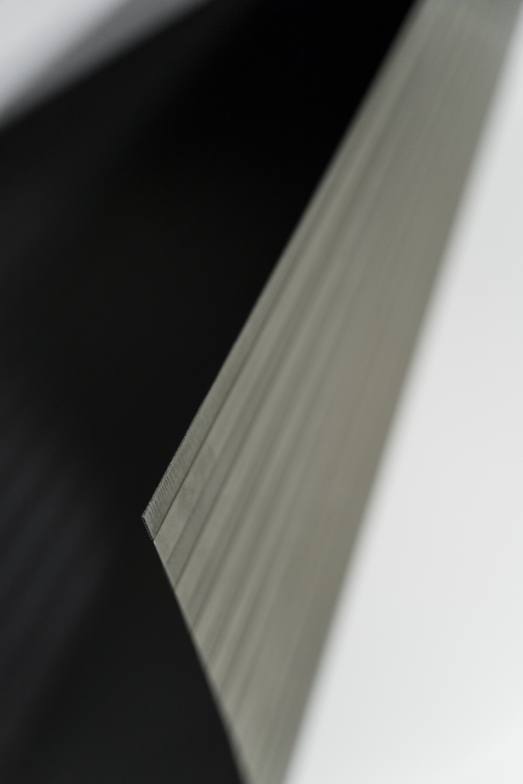 detail BLACK/01 Material: zinc plate; Dimension: 120 x 36 x 35 cm; Date: 2015; photo: Sonia Bober